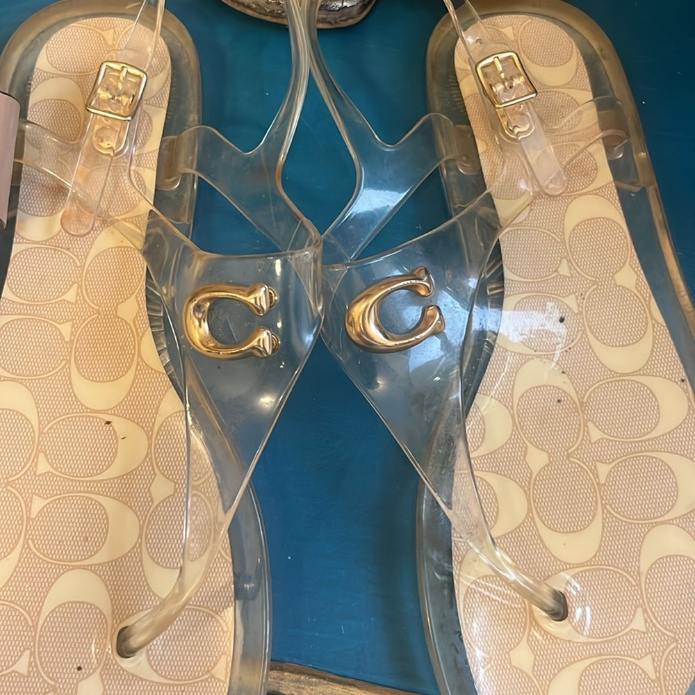 4 PAIRS of Coach Sandals - Picture 6 of 7